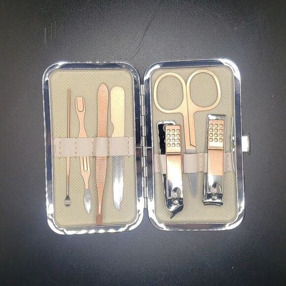 Travel size Nail and grooming kit case nail clippers - Picture 2 of 7